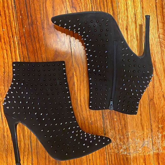 Steve Madden spike bootie, Sz 6.5, Black - Picture 1 of 6